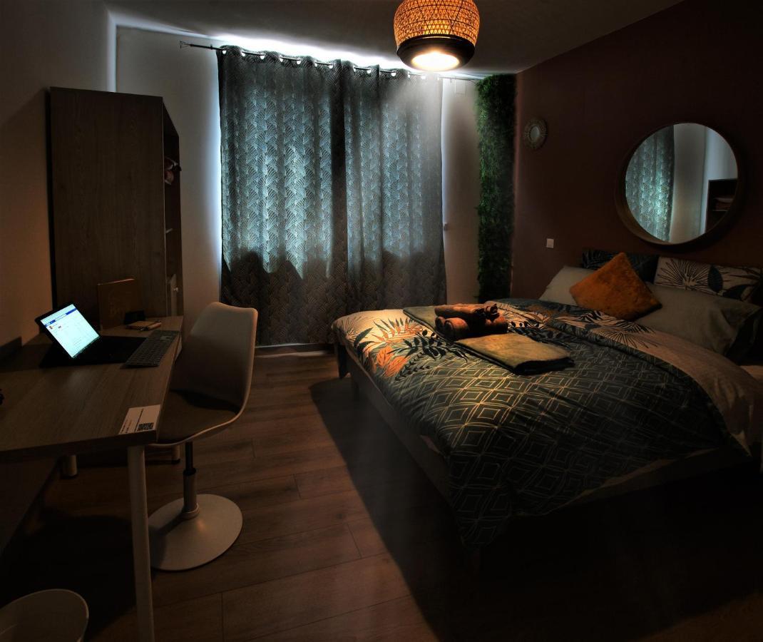 Appart Chill & Free - Proche Centre Valenciennes - Parking Gratuit Екстериор снимка
